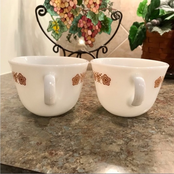 Corning Butterfly Gold Flat Cups - Picture 5 of 8